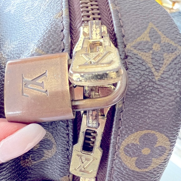 LOUIS VUITTON - Sirius suitcase travel bag - Picture 14 of 16